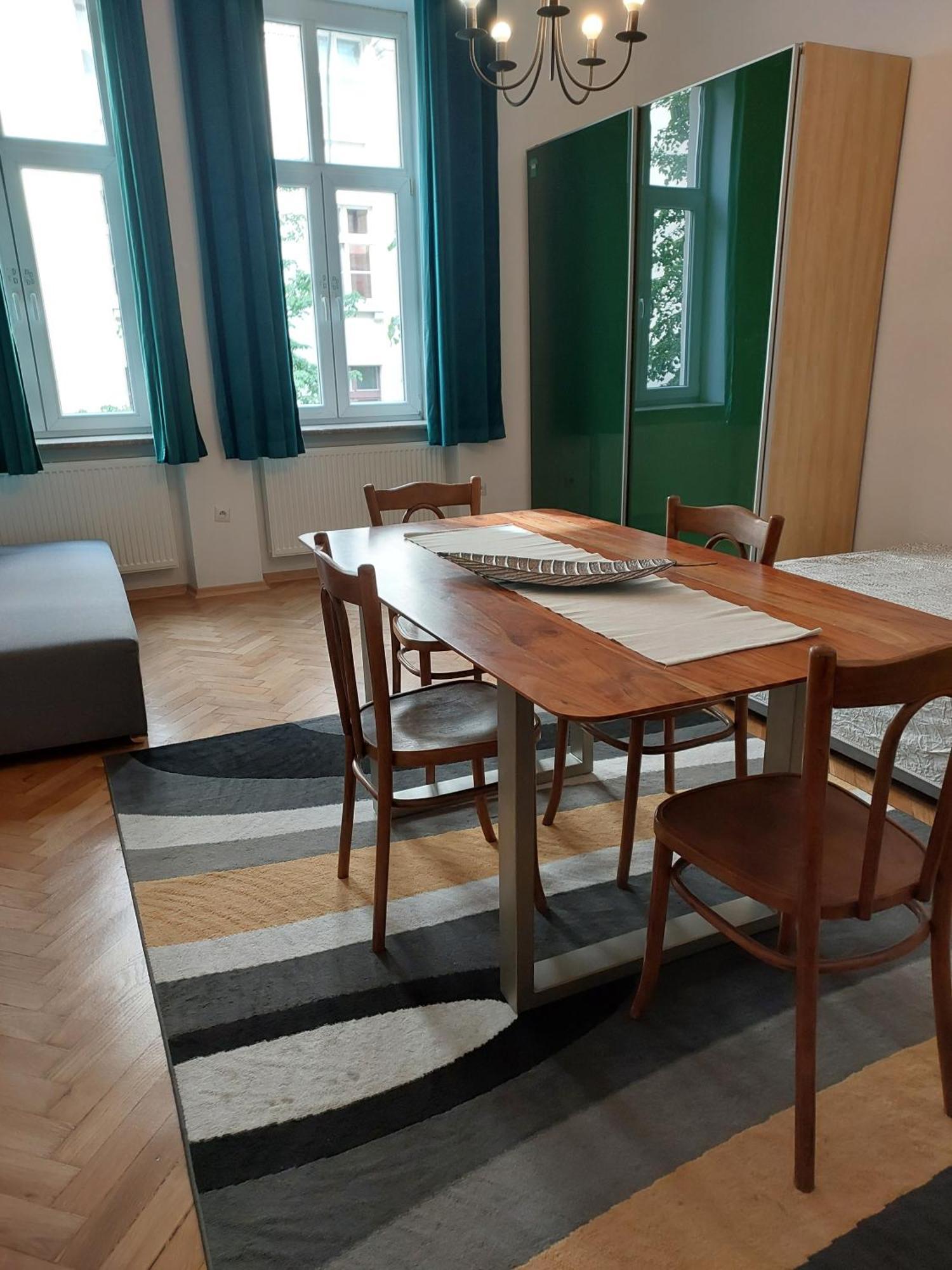 Apartment Mariacki Tower Cracovia Esterno foto